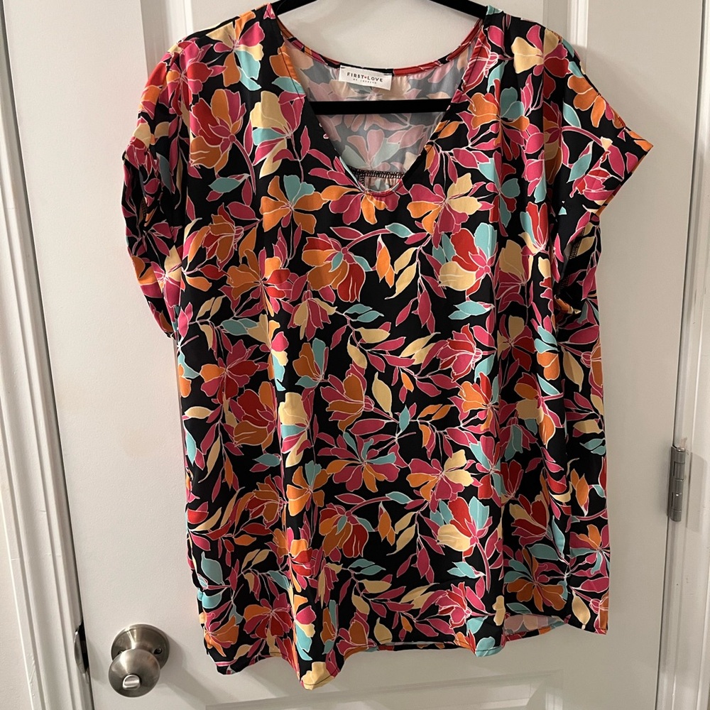 NWOT Floral Blouse
